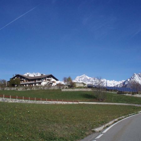 Agriturismo Plan D'Avie Villa Aosta Luaran gambar