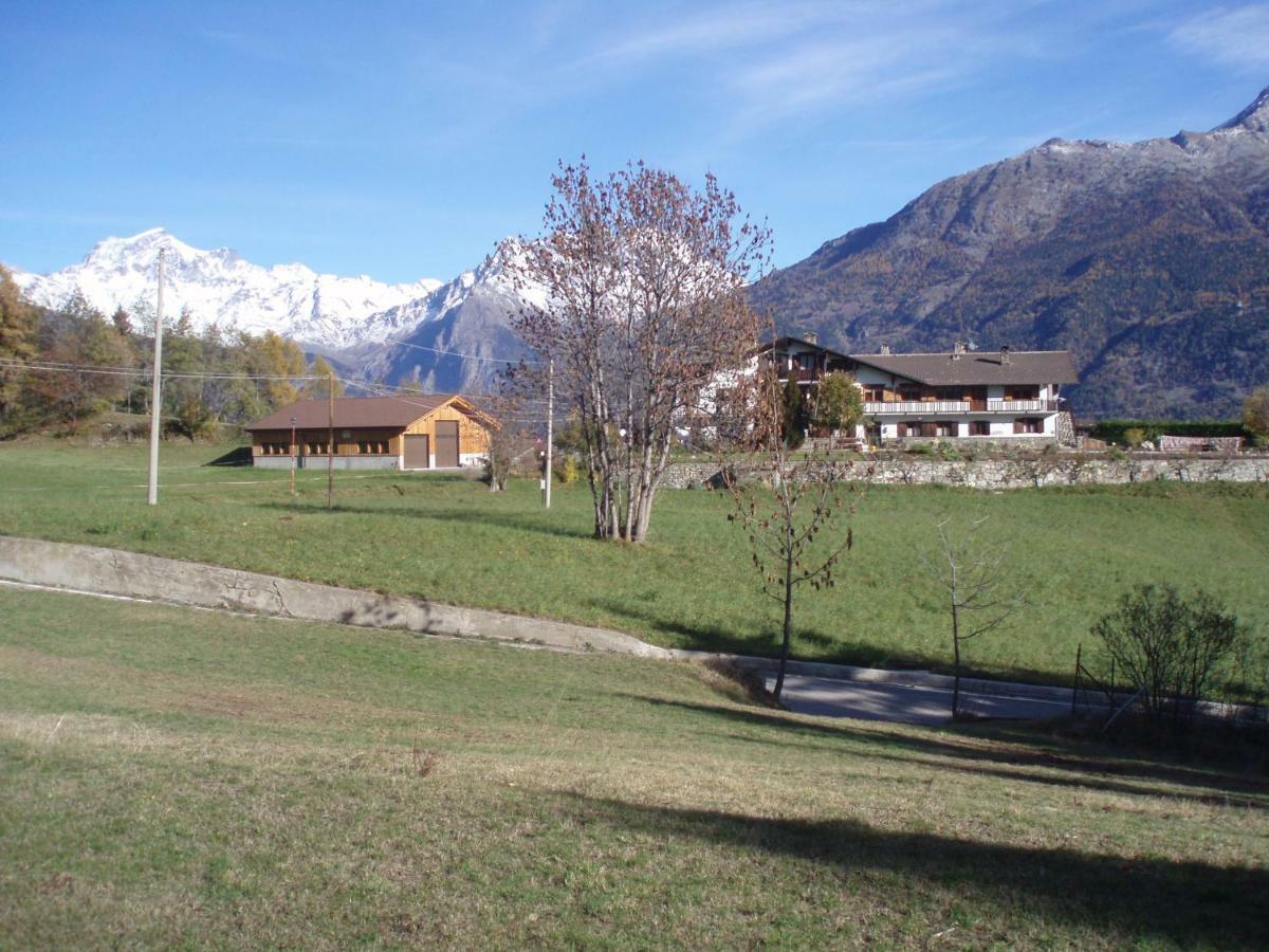 Agriturismo Plan D'Avie Villa Aosta Luaran gambar